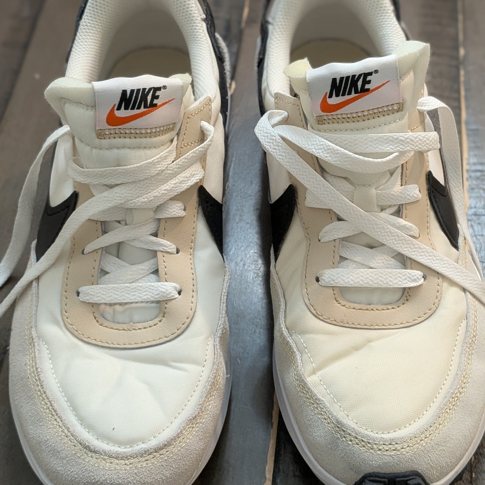 Nike Waffle Debut "Sanddrift/Black/White" Women's Shoe - Picture 9 of 12